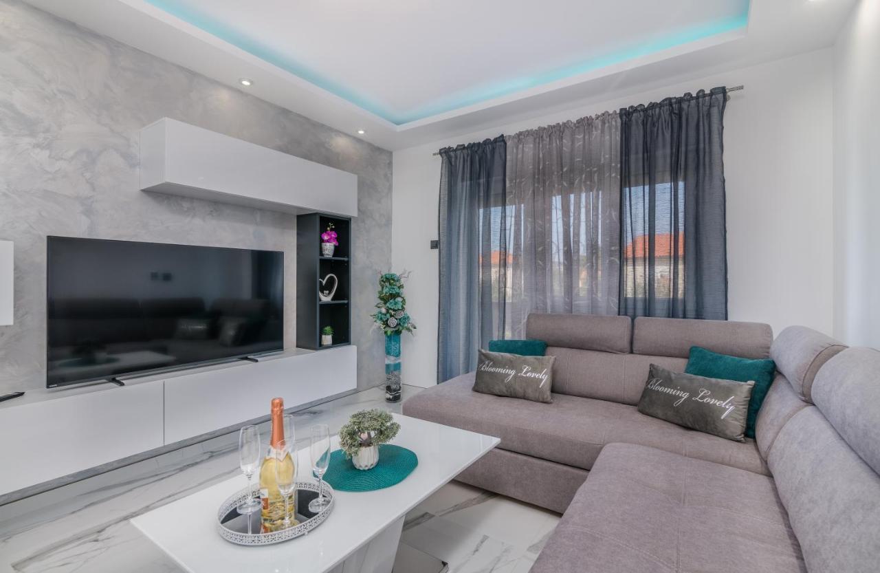 Apartman Luxury Lure Крк Экстерьер фото